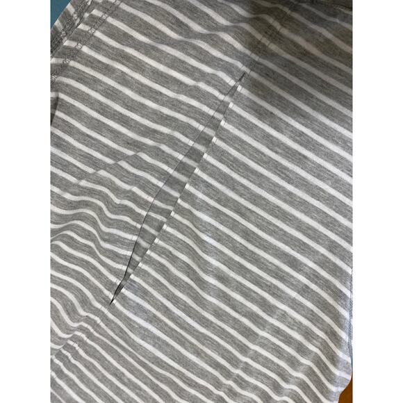 Yogalicious Womens Slit Back Heather Gray White Striped Tank Top NEW Large - Picture 8 of 9